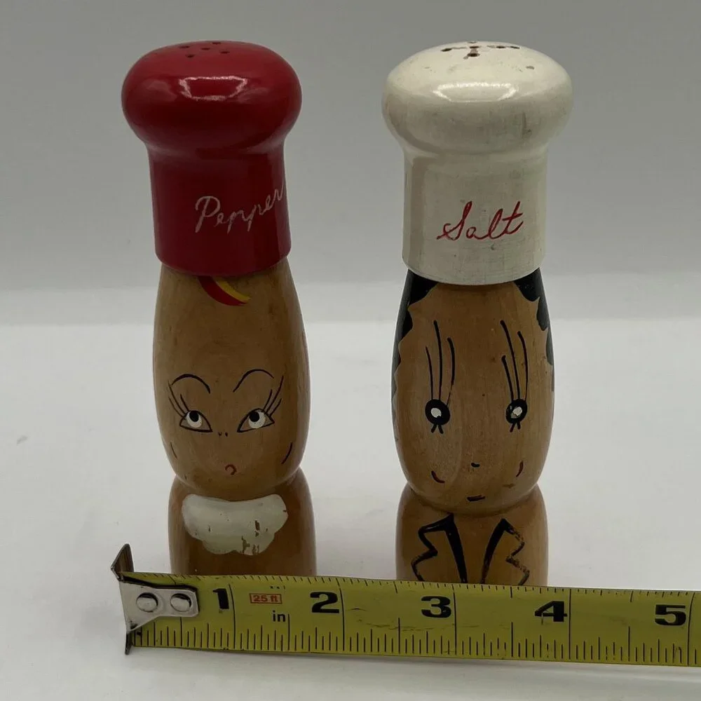 Vintage Retro 60s Kitchen Tall Wooden Novelty Salt Pepper Shakers Set 5.5